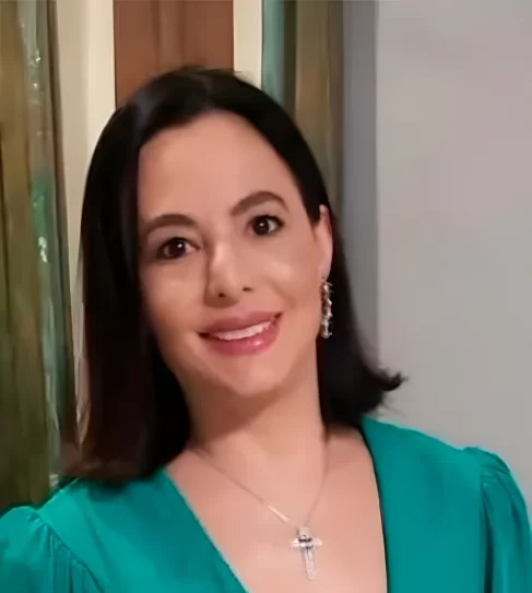 Dra. Aline Santos Ramalho Teixeira